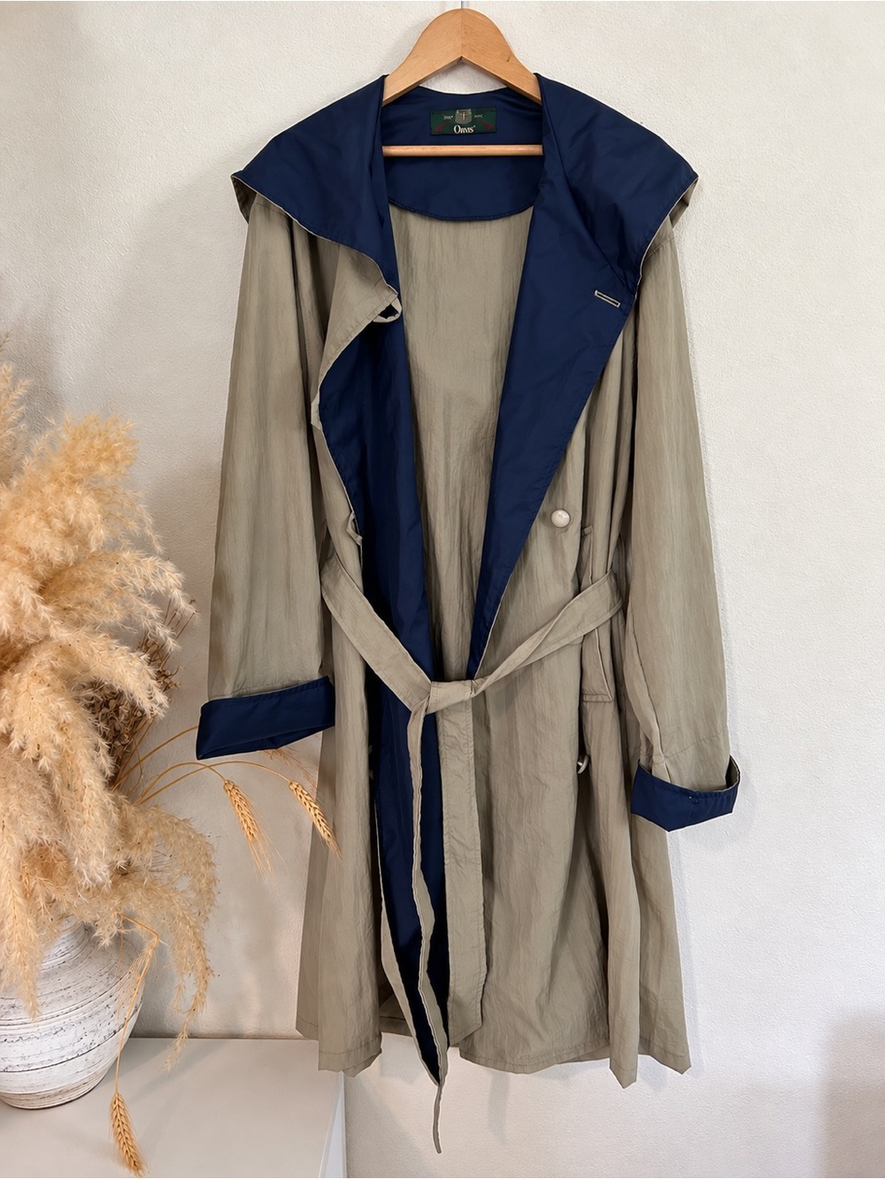 Orvis Two-Tone Utility Trench — Khaki and Navy